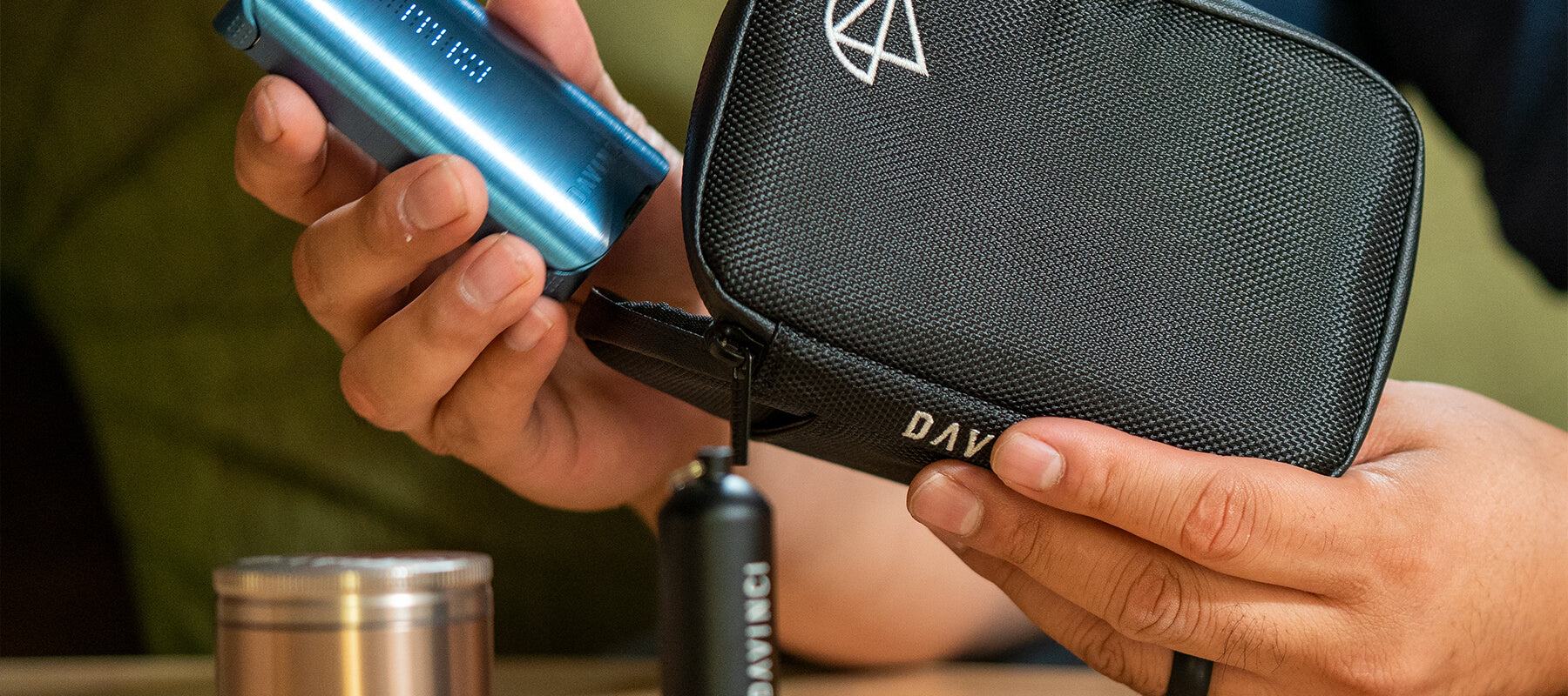 Accessoires pour vaporisateurs et gadgets de vape - VaposShop Accessoires pour vaporisateurs et gadgets de vape - VaposShop